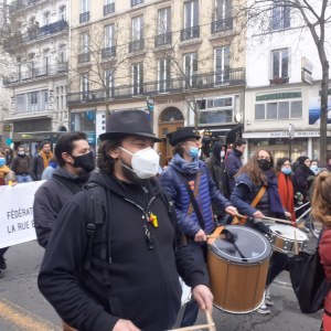 4/03/2021 - Manifestation pour la culture à République, Compagnie Ens'Batucada